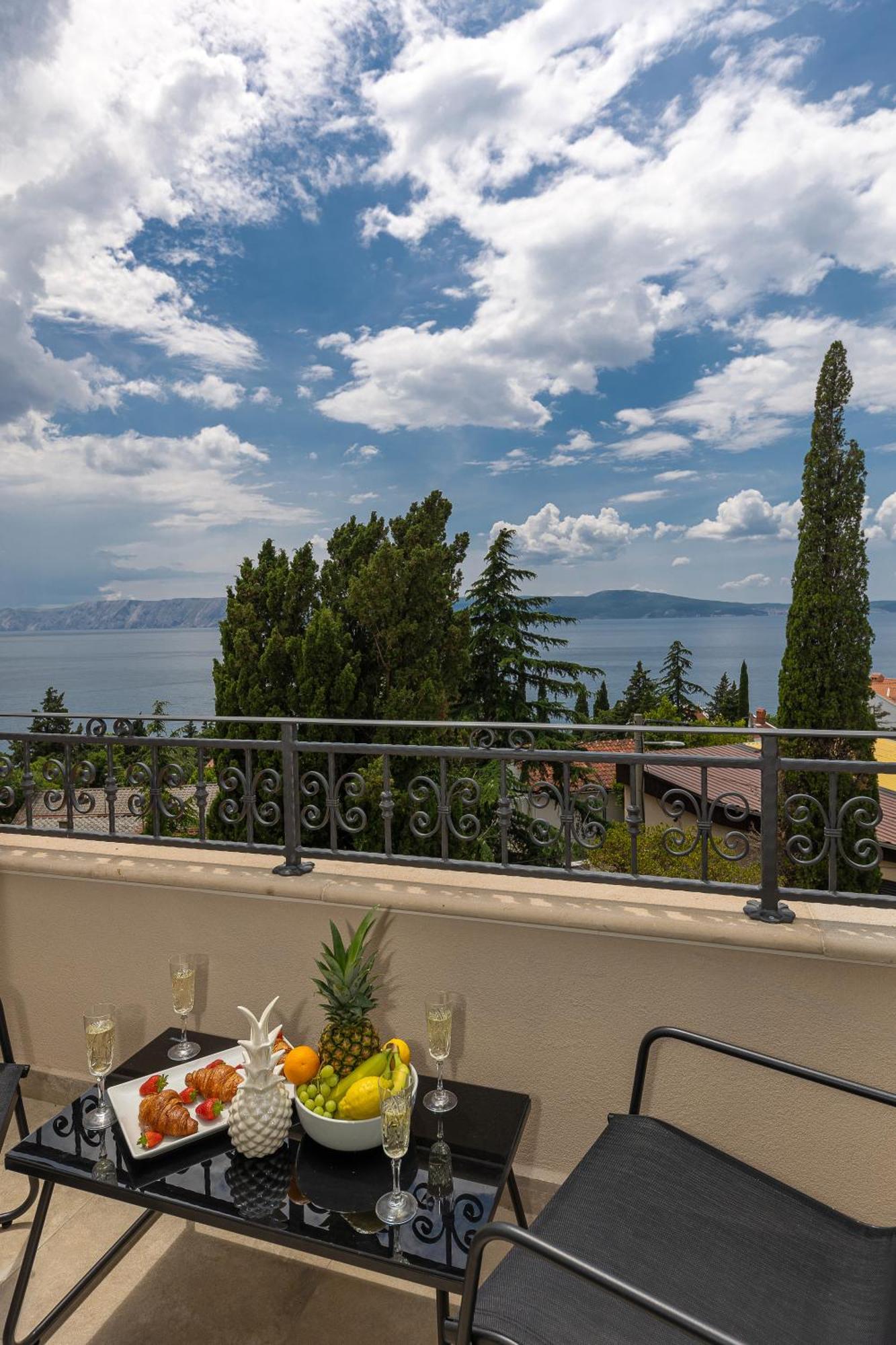 Sea House Lea Apartment Novi Vinodolski Ngoại thất bức ảnh